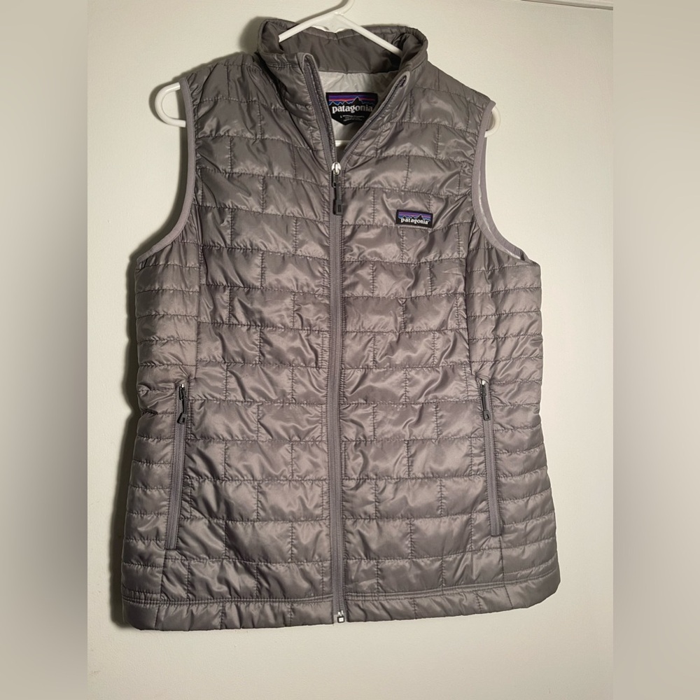 Pre loved Excellent condition Patagonia Women's Nano Puff Insulated Vest
